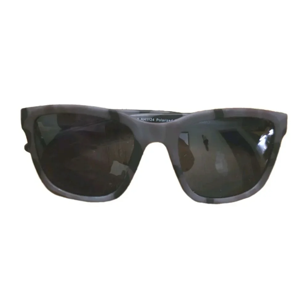 Panama Jack x Foster Grant Camo UVA-UVB Square Men's Polarized Sunglasses
